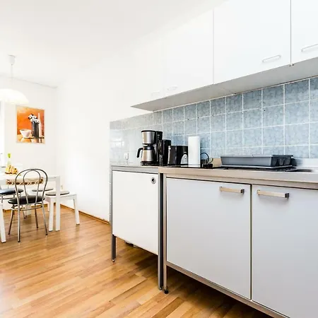 Workers Apartment Am Wiener Platz Cologne Extérieur photo